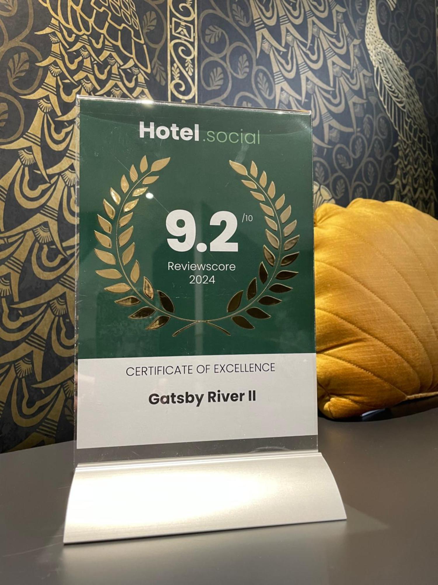 Gatsby River II Yvoir Luaran gambar